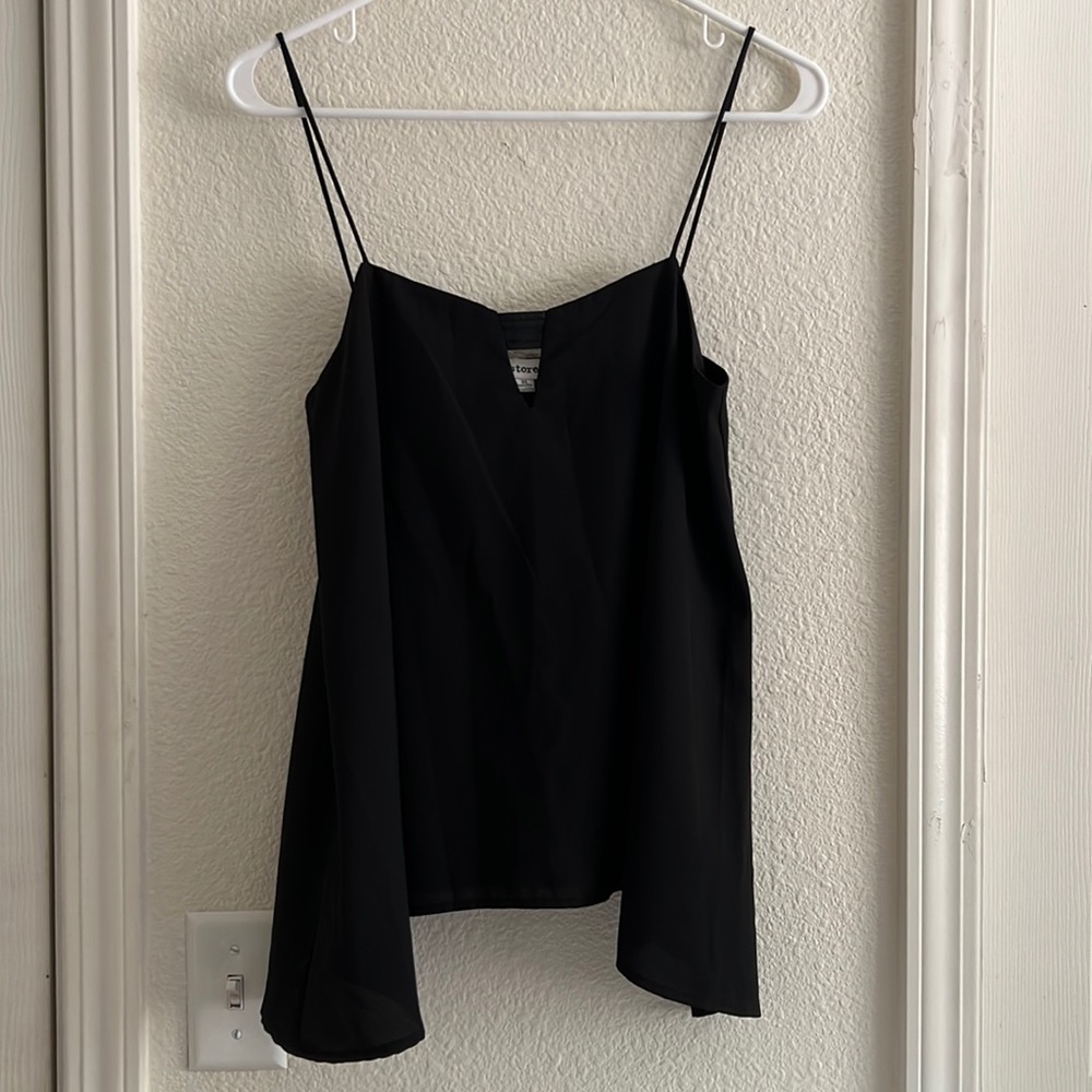 Storee black tank